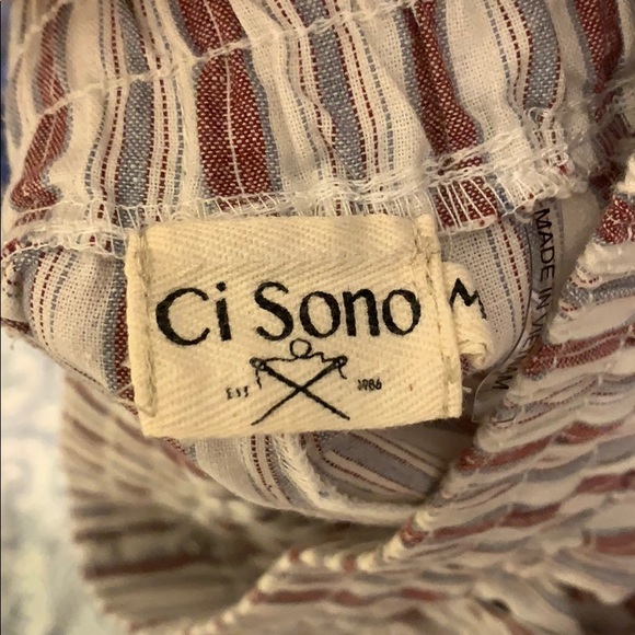 BOUTIQUE TRENDY SHORTS - Picture 4 of 5